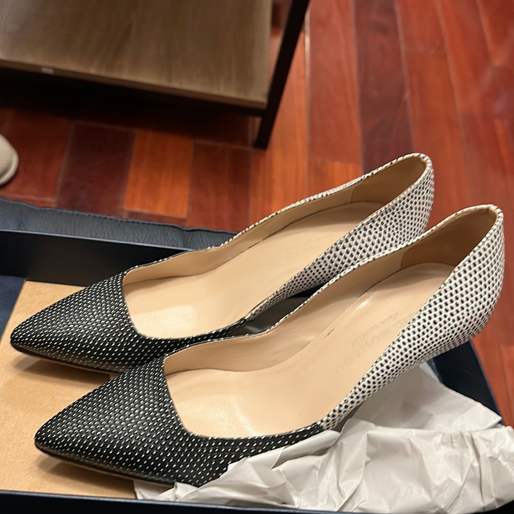 Club Monaco Gorgeous made in Italy heels worn once